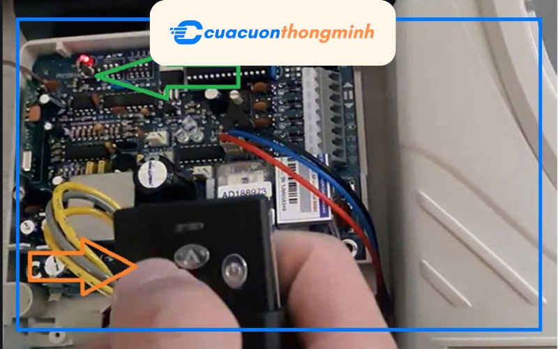 Hướng dẫn chi tiết cách cài đặt điều khiển cửa cuốn Austdoor