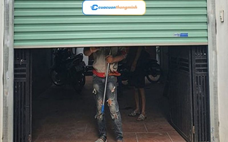 Cách Lắp Cửa Cuốn Kéo Tay Đúng Kỹ Thuật 1 Cửa Cuốn Kéo Tay Là Gì?