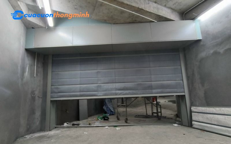 Thi công và lắp đặt màn cuốn cách nhiệt tại TPHCM 2 Thi công và lắp đặt màn cuốn cách nhiệt tại TPHCM 3