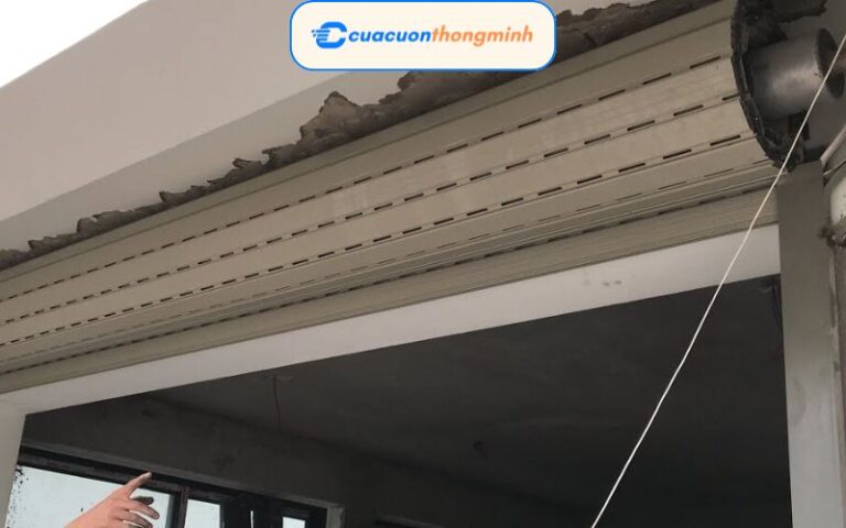 Tại sao cửa cuốn bị kêu két két? Và cách khắc phục hiệu quả