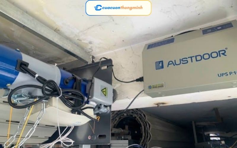 Cách Bảo Dưỡng Hộp Tích Điện Cửa Cuốn Đơn Giản